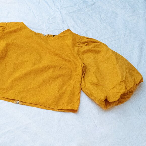 Fun, vintage, 100% cotton, mustard yellow, bubble sleeve crop top - Picture 2 of 5